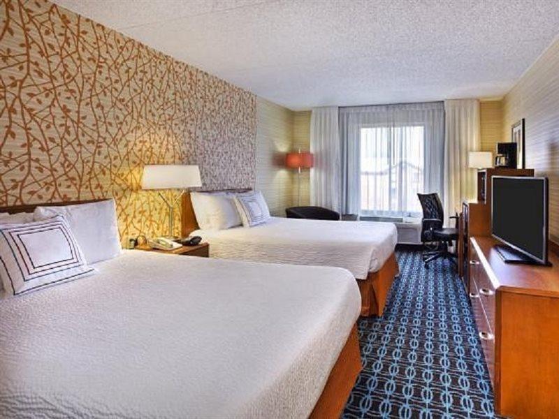 Fairfield Inn Ann Arbor Bagian luar foto