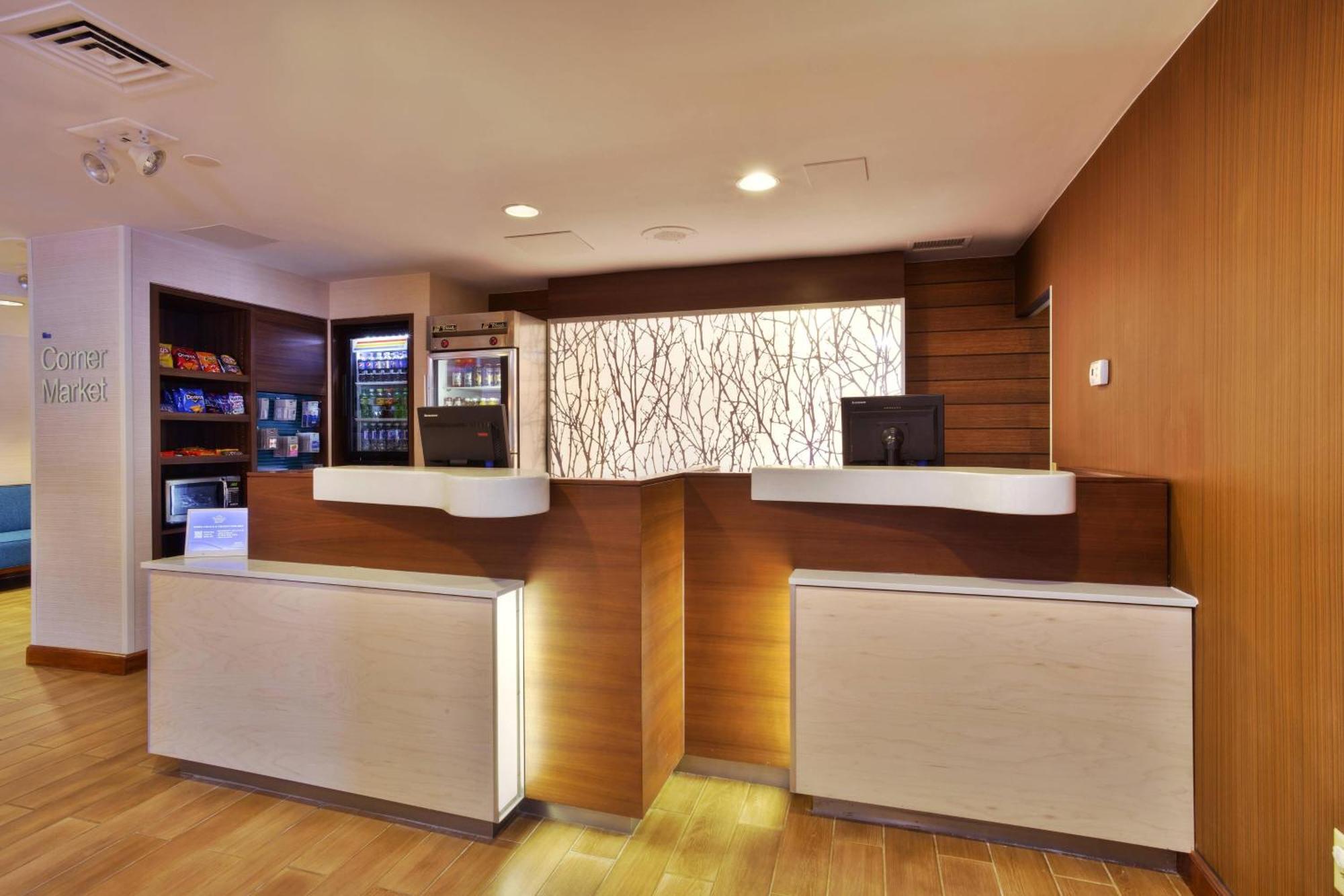 Fairfield Inn Ann Arbor Bagian luar foto