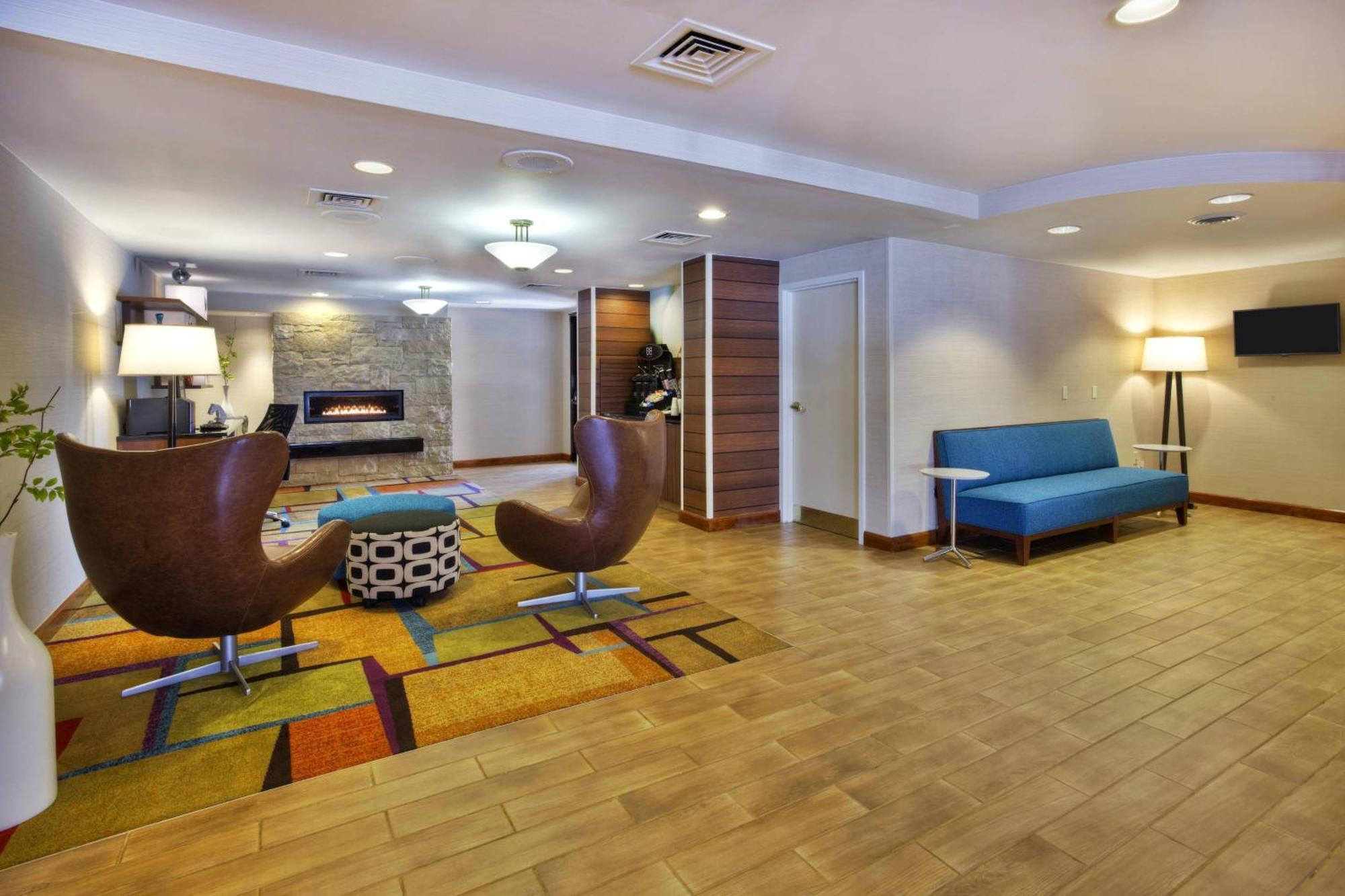 Fairfield Inn Ann Arbor Bagian luar foto